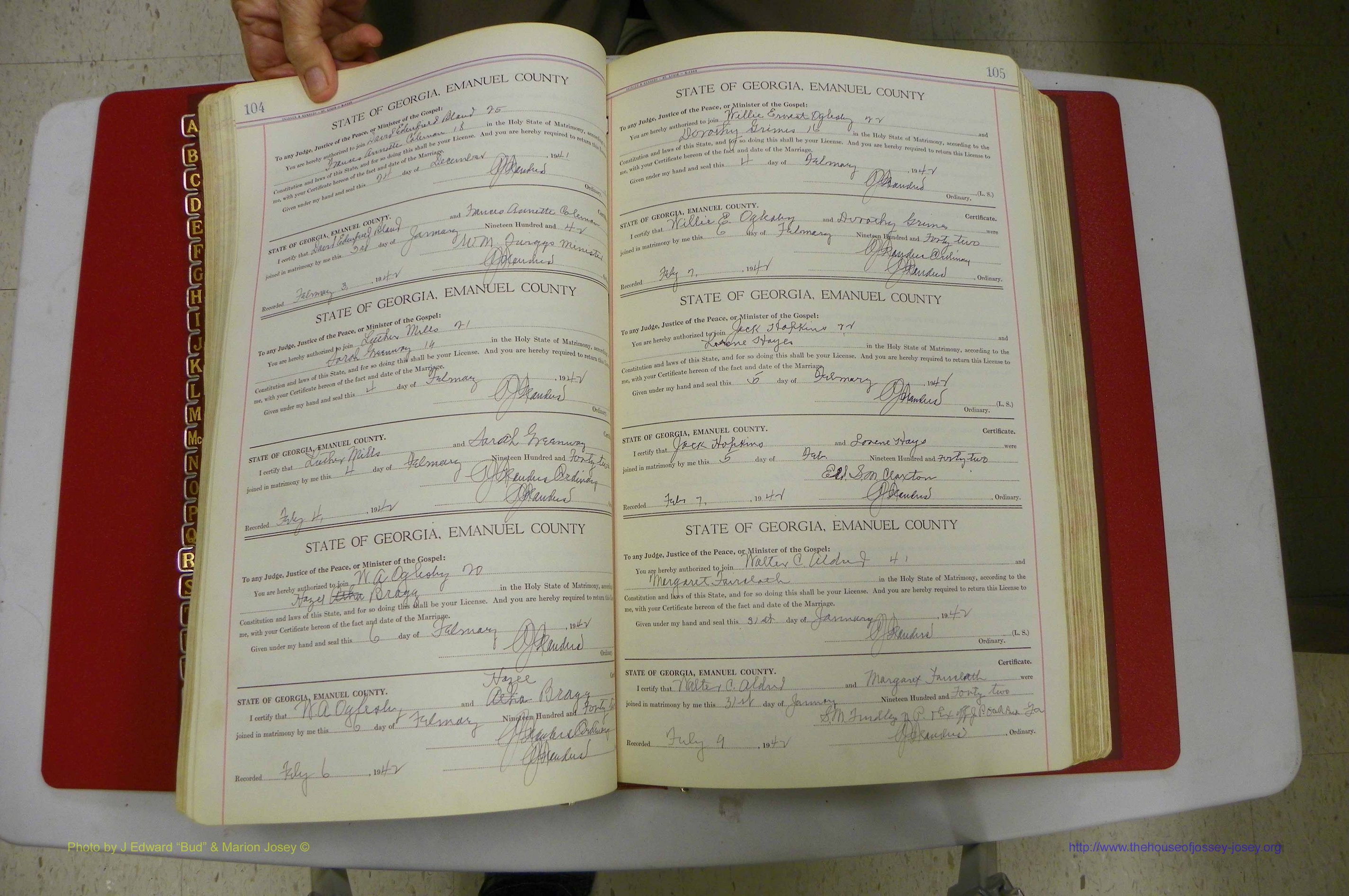 Emanuel Co, Ga, Marriages Book I, 1940 - 1949, White, P 104-105.JPG