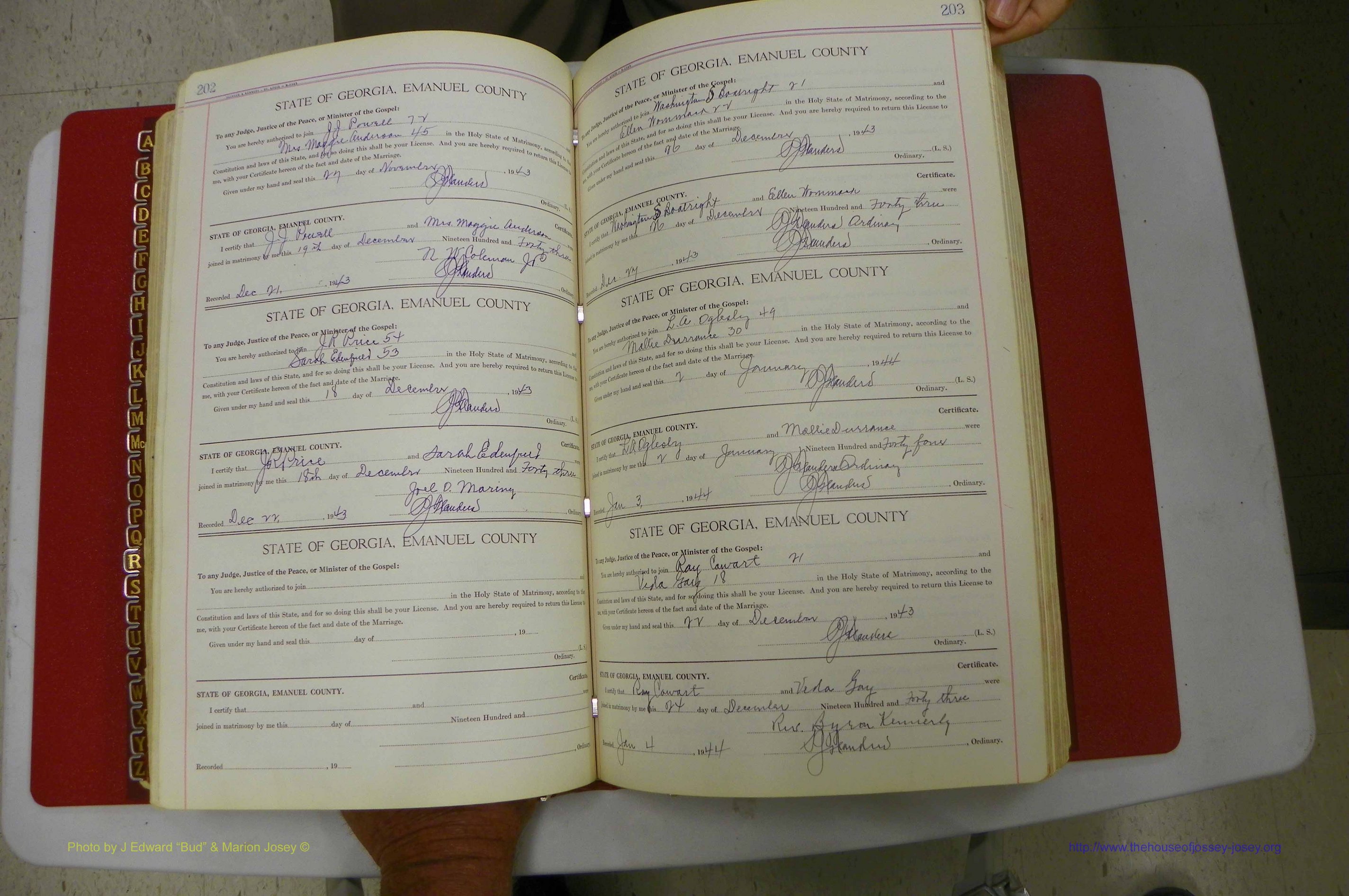 Emanuel Co, Ga, Marriages Book I, 1940 - 1949, White, P 202-203.JPG