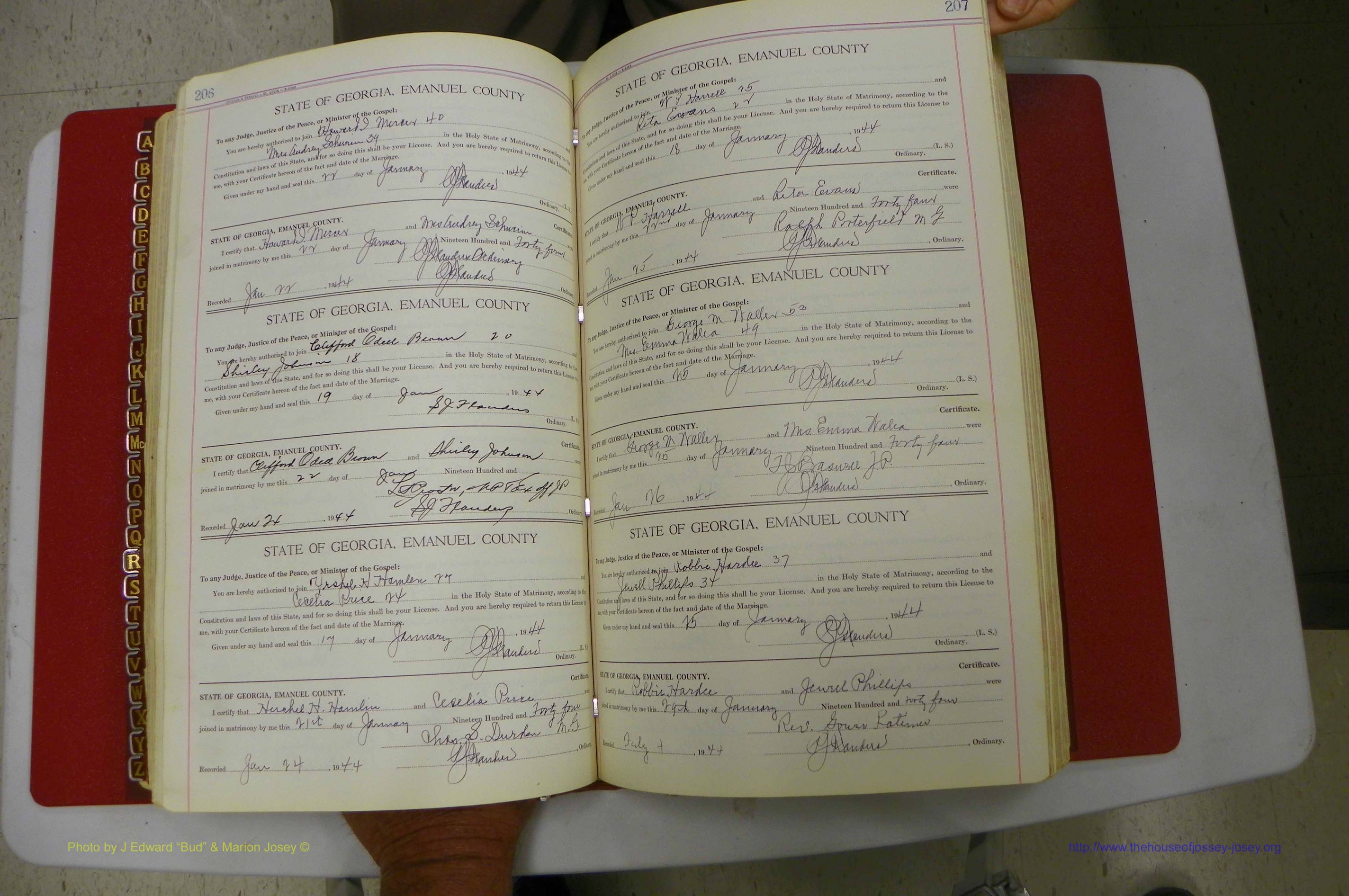 Emanuel Co, Ga, Marriages Book I, 1940 - 1949, White, P 206-207.JPG