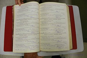 Emanuel Co, Ga, Marriages Book I, 1940 - 1949, White, P 042-043.JPG
