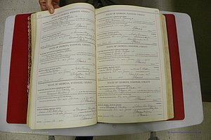 Emanuel Co, Ga, Marriages Book I, 1940 - 1949, White, P 122-123.JPG