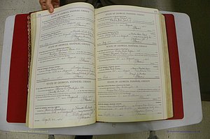 Emanuel Co, Ga, Marriages Book I, 1940 - 1949, White, P 134-135.JPG