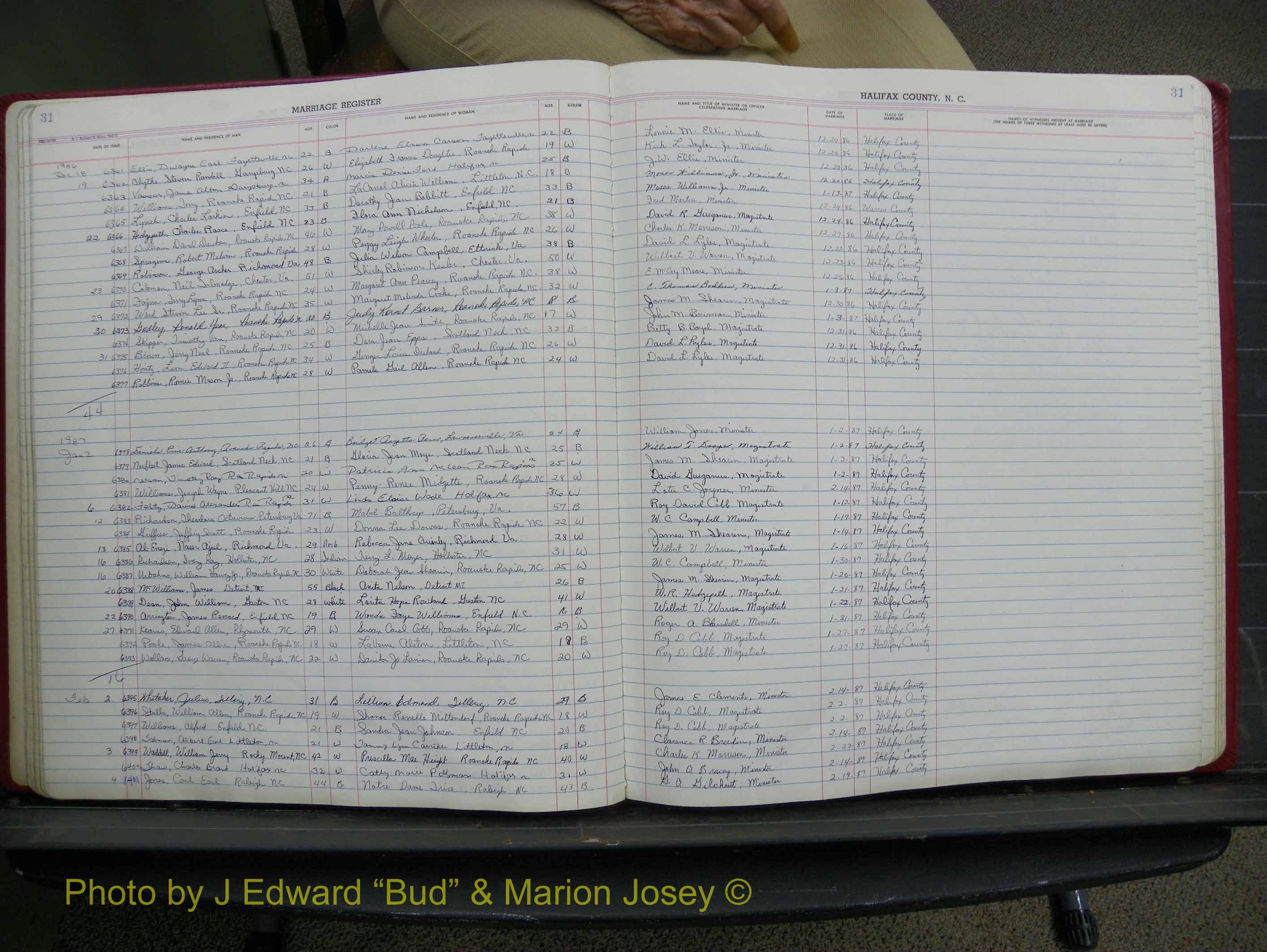 Halifax Marriage Book 19, 1984-1993 P 031.JPG