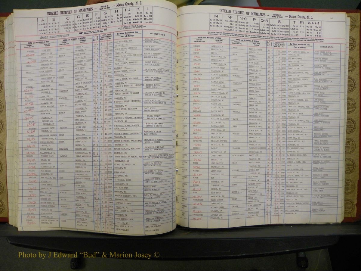 Macon Marriage Index, Male & Female 1943-1998 177.JPG