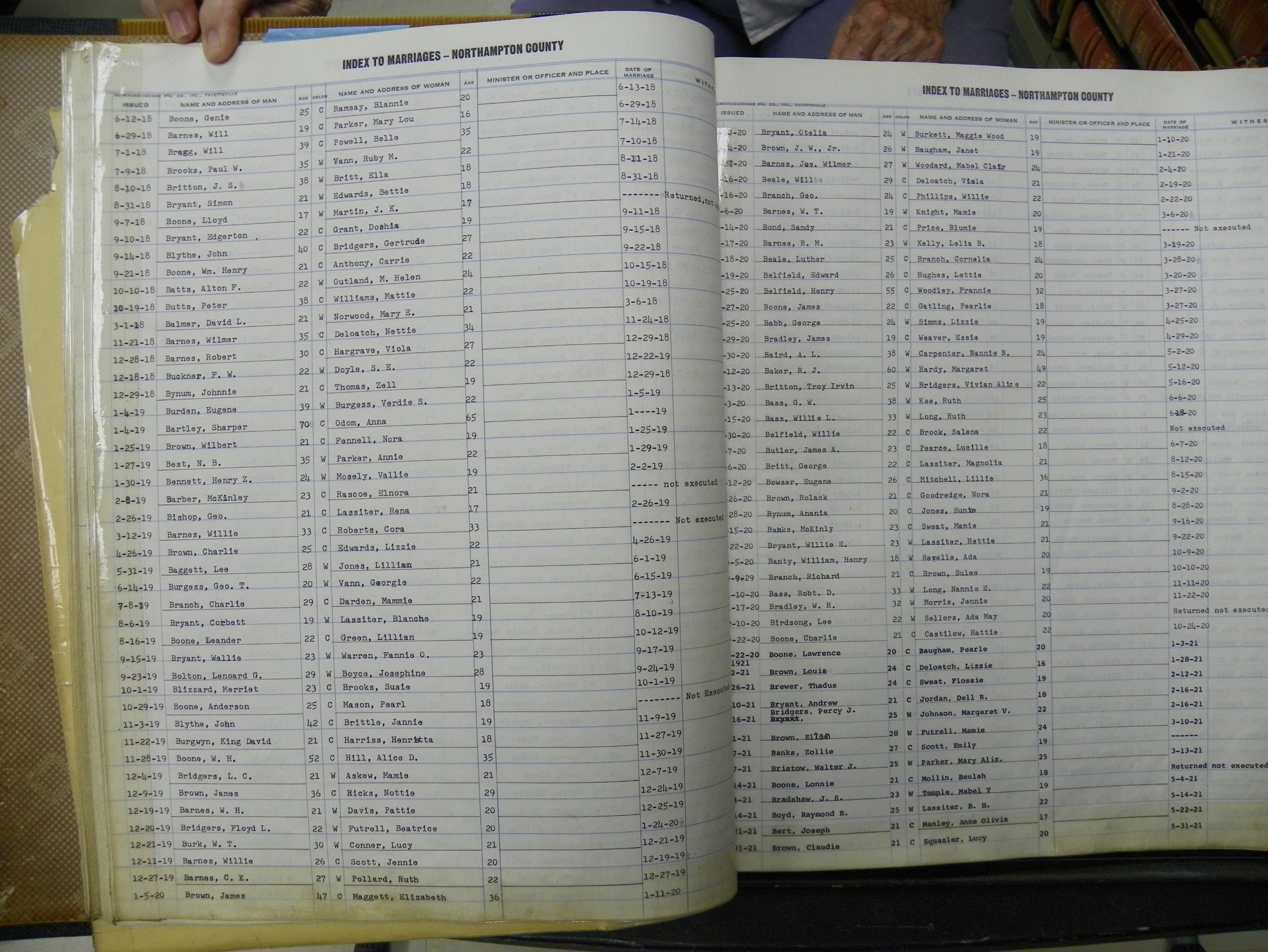 Northampton Marriages Book 1 (129).JPG
