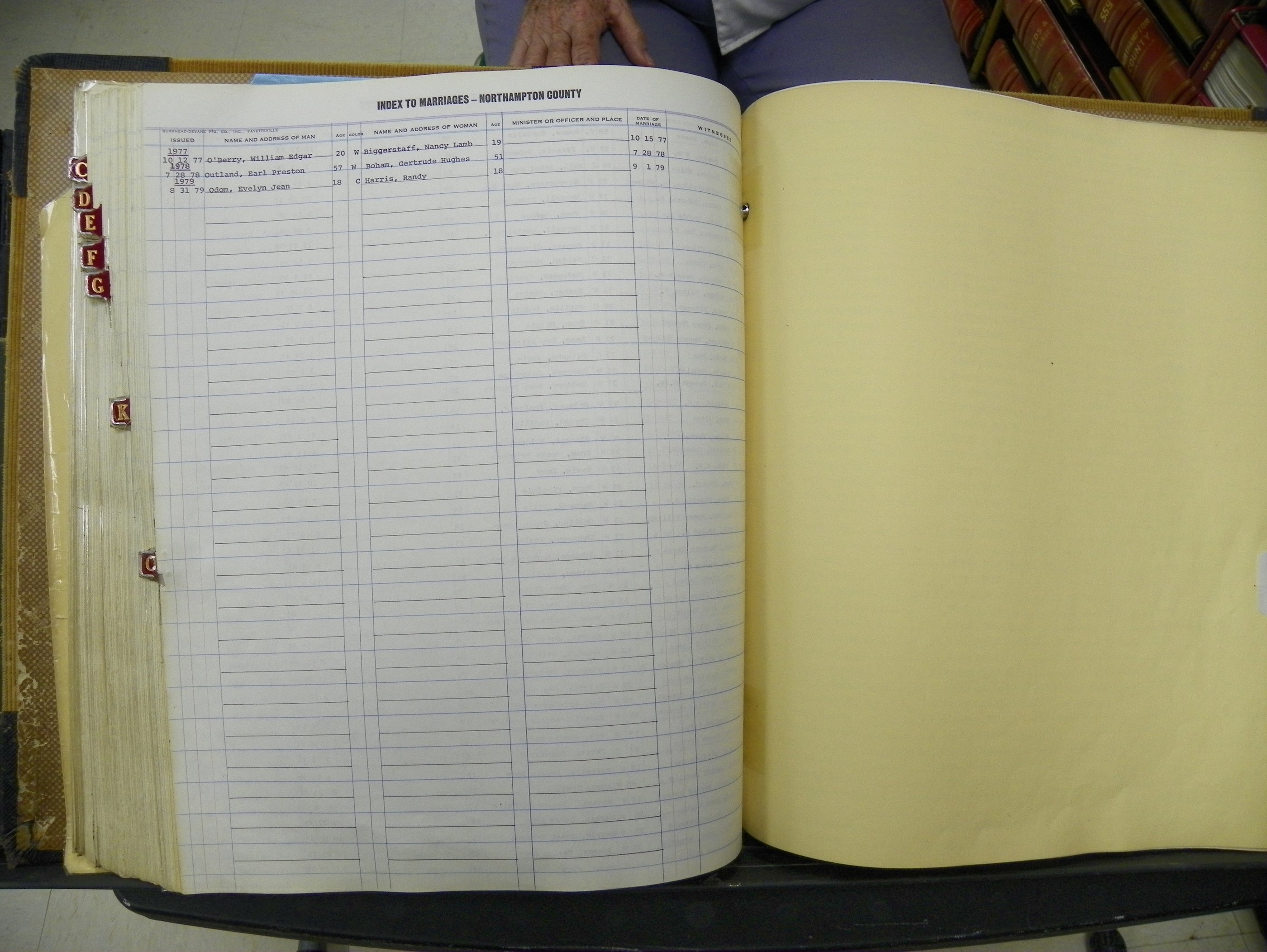 Northampton Marriages Book 1 (261).JPG