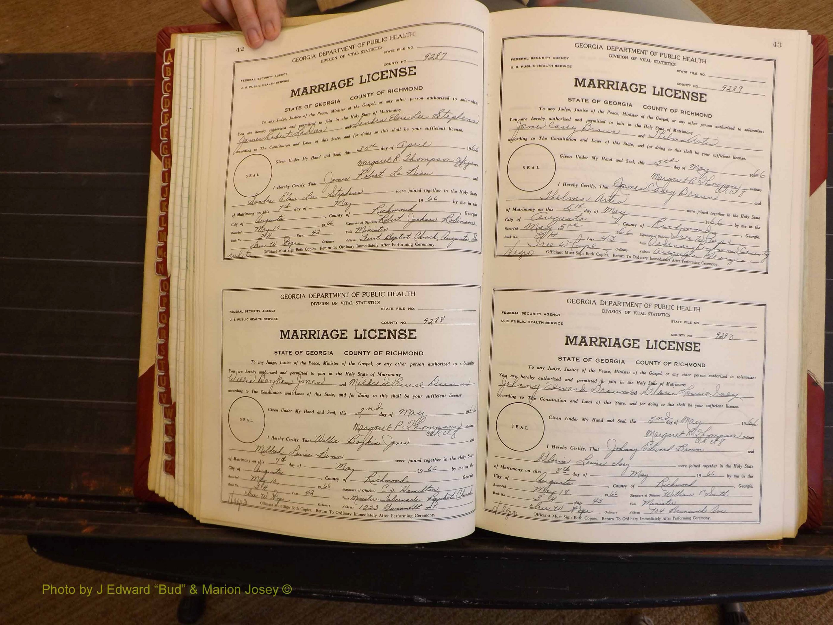 Richmond Marriages, 3H, 1966-1967 P 042-043.JPG