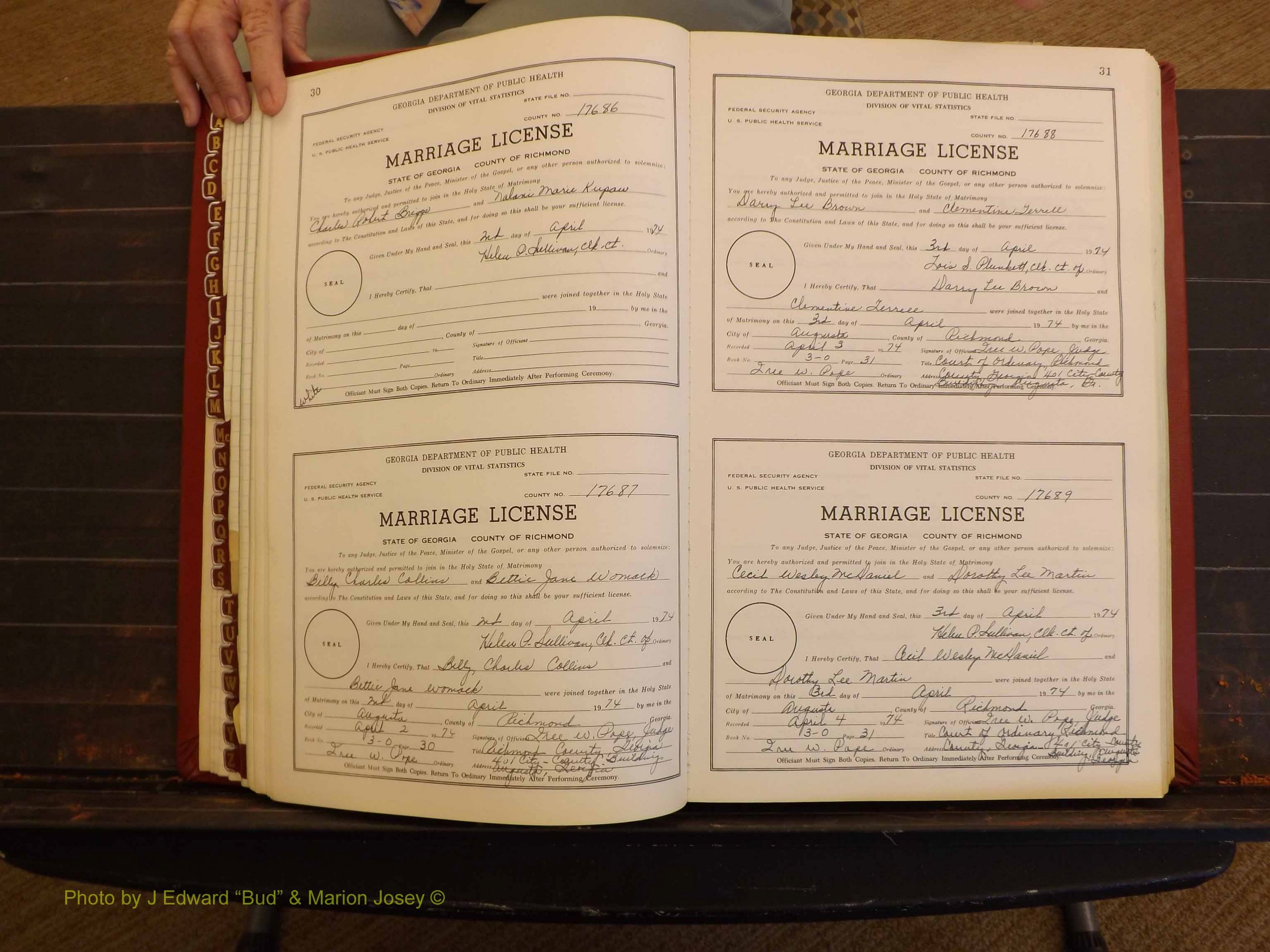 Richmond Marriages, 3O, 1974-1975 P 030-031.JPG