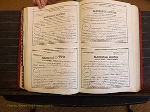 Richmond Marriages, 3X, 1981-1982 P 042-043.JPG