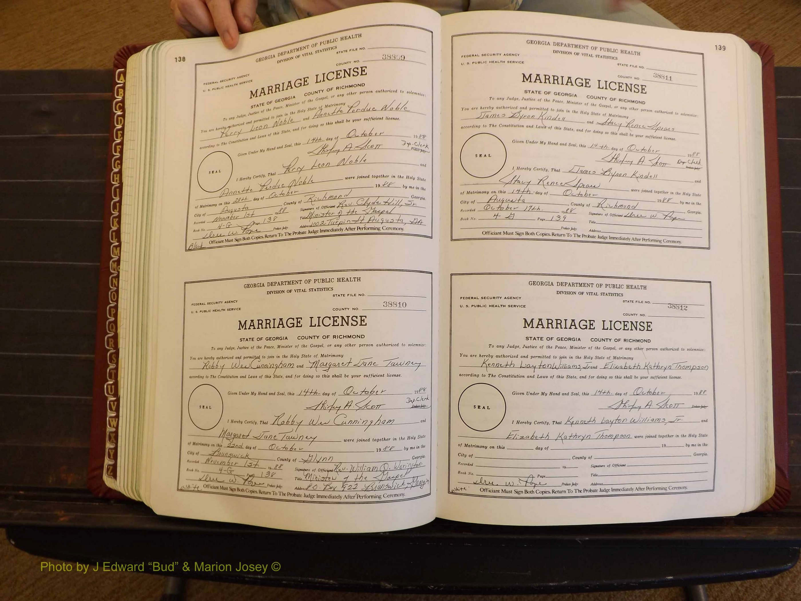 Richmond Marriages, 4G, 1988-1989 P 138-139.JPG