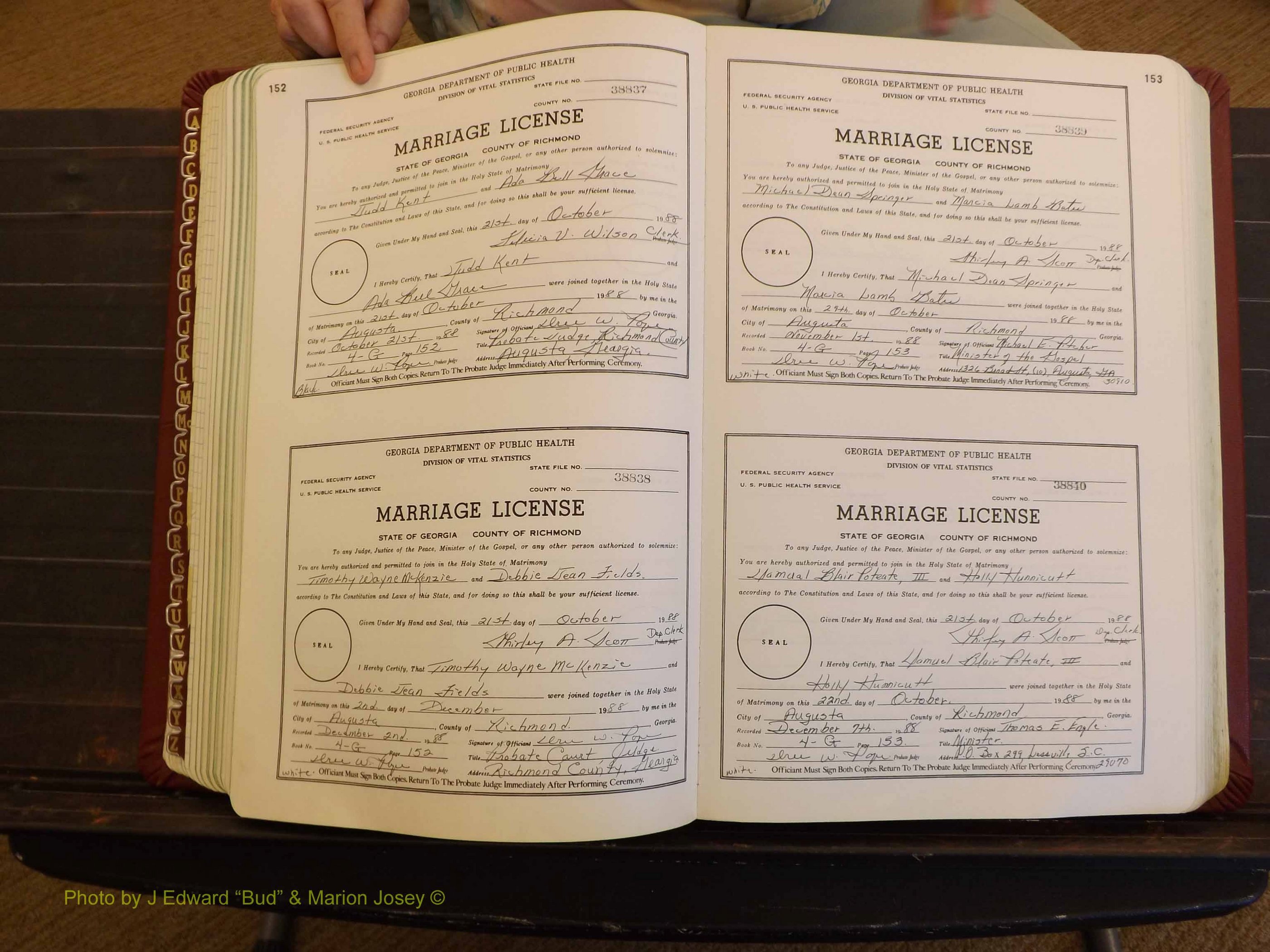 Richmond Marriages, 4G, 1988-1989 P 152-153.JPG