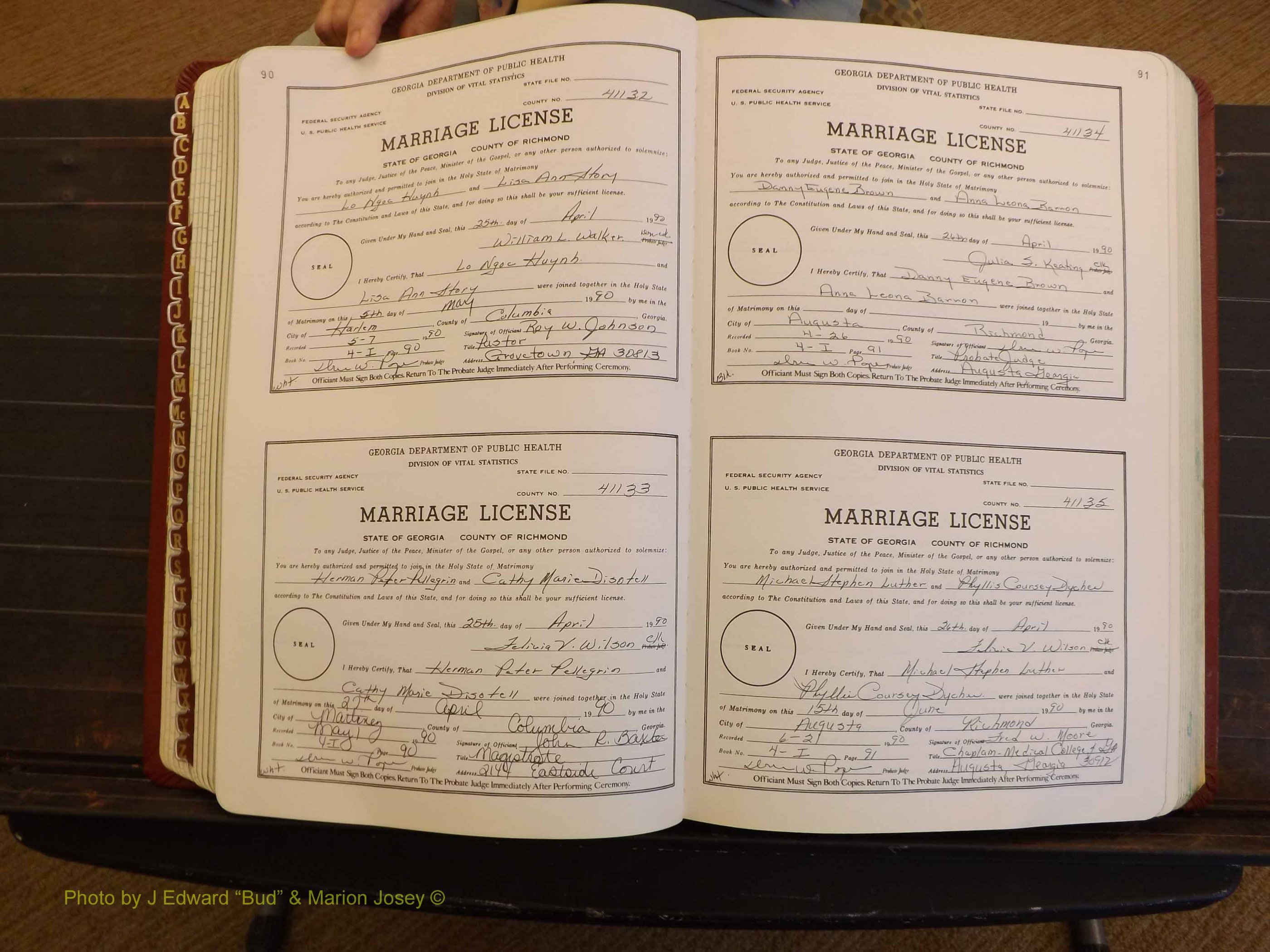 Richmond Marriages, 4L, 1990-1990 P 090-091.JPG