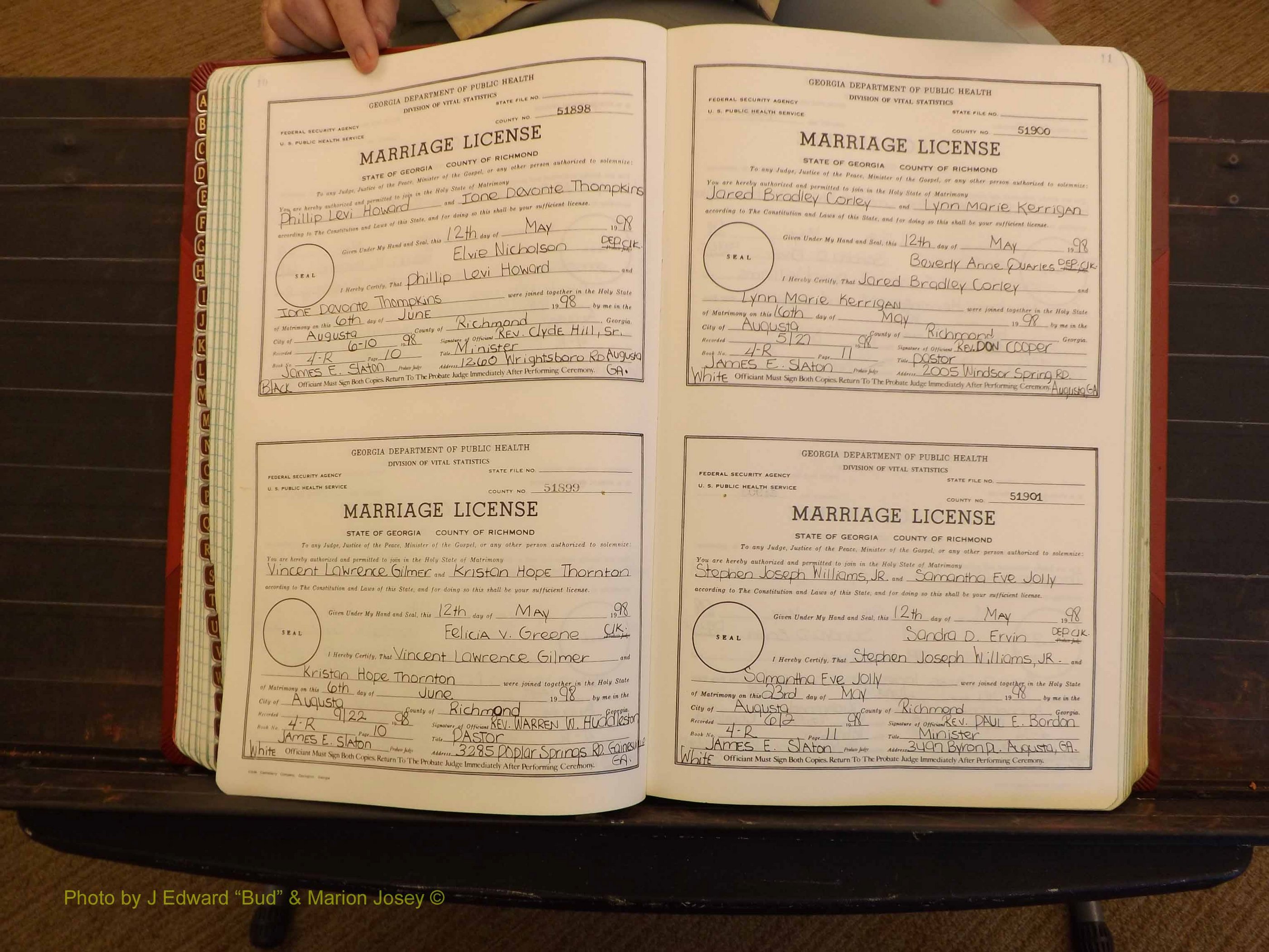 Richmond Marriages, 4R, 1998-1999 P 010-011.JPG