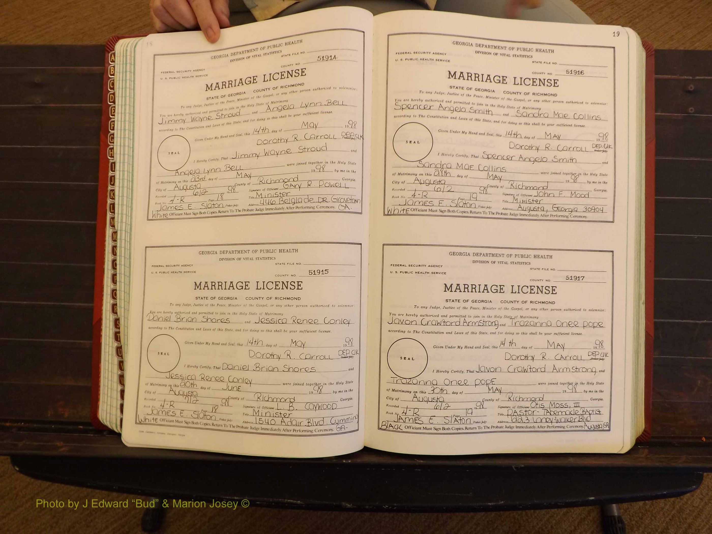Richmond Marriages, 4R, 1998-1999 P 018-019.JPG