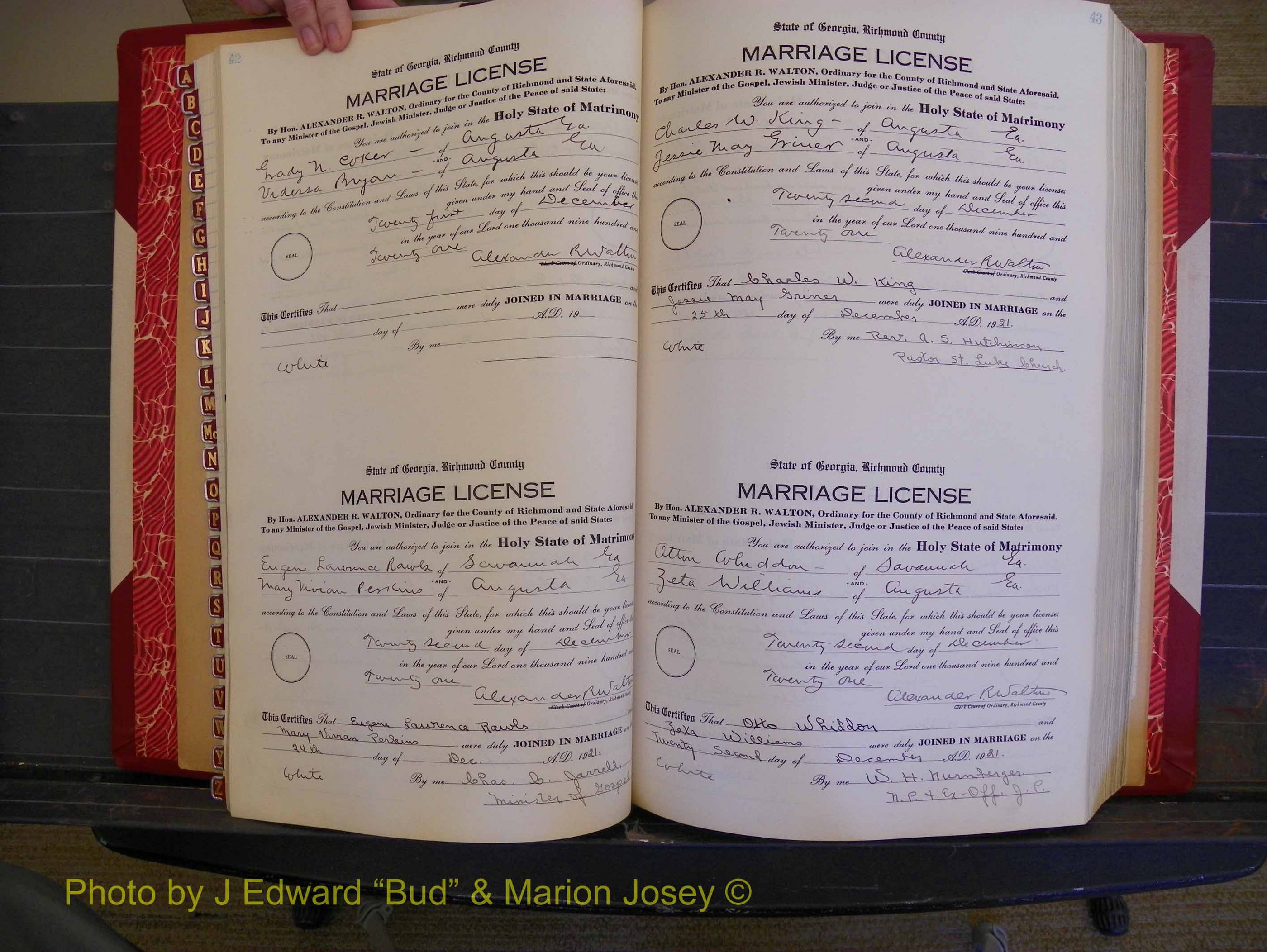 Richmond Marriages, Book PP, 1921-1923 P 042-043.JPG