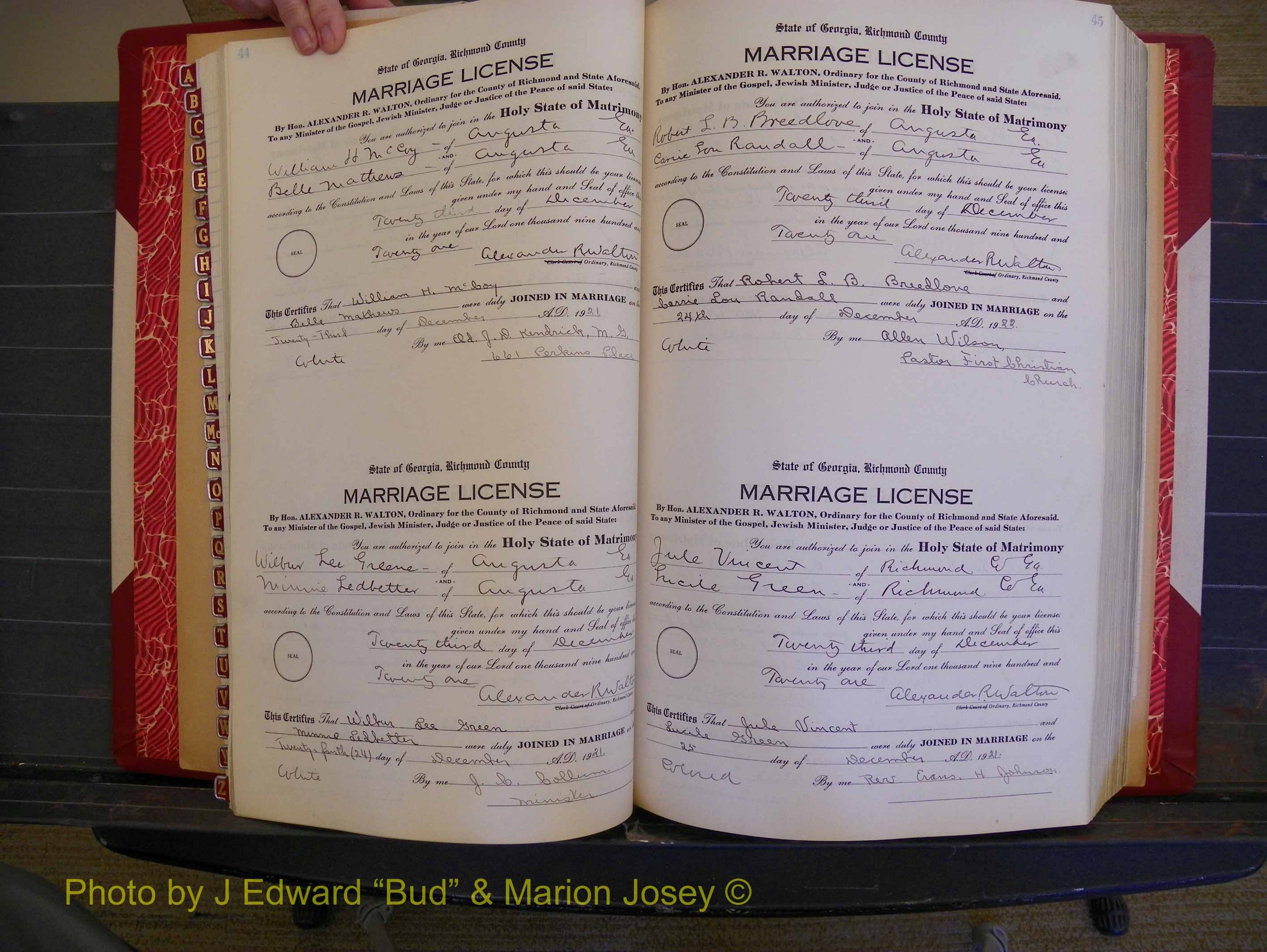 Richmond Marriages, Book PP, 1921-1923 P 044-045.JPG