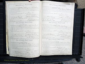 Dooly Co, GA, Marriages, Book, E, 1891-1901 pg 004-005.JPG