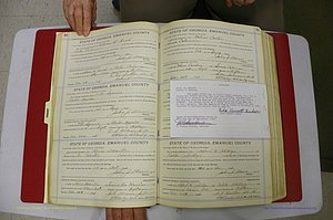 Emanuel Co, GA, Marriages Book E, 1915 - 1928, P 010-011.JPG