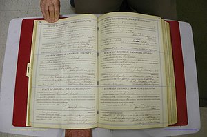 Emanuel Co, GA, Marriages Book E, 1915 - 1928, P 024-025.JPG