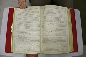 Emanuel Co, GA, Marriages Book E, 1915 - 1928, P 050-051.JPG
