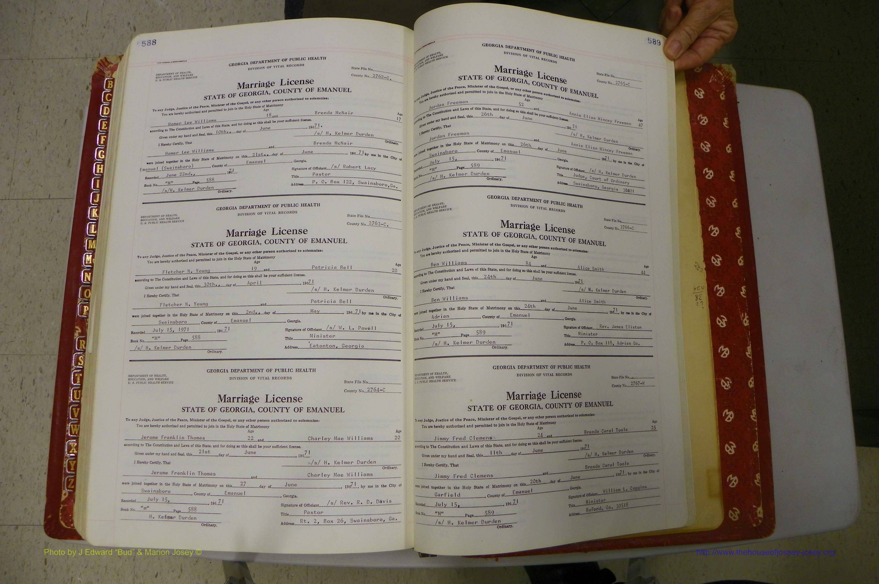 Emanuel Co, GA, Marriages Book M, 1962 - 1974, P 588-589.JPG