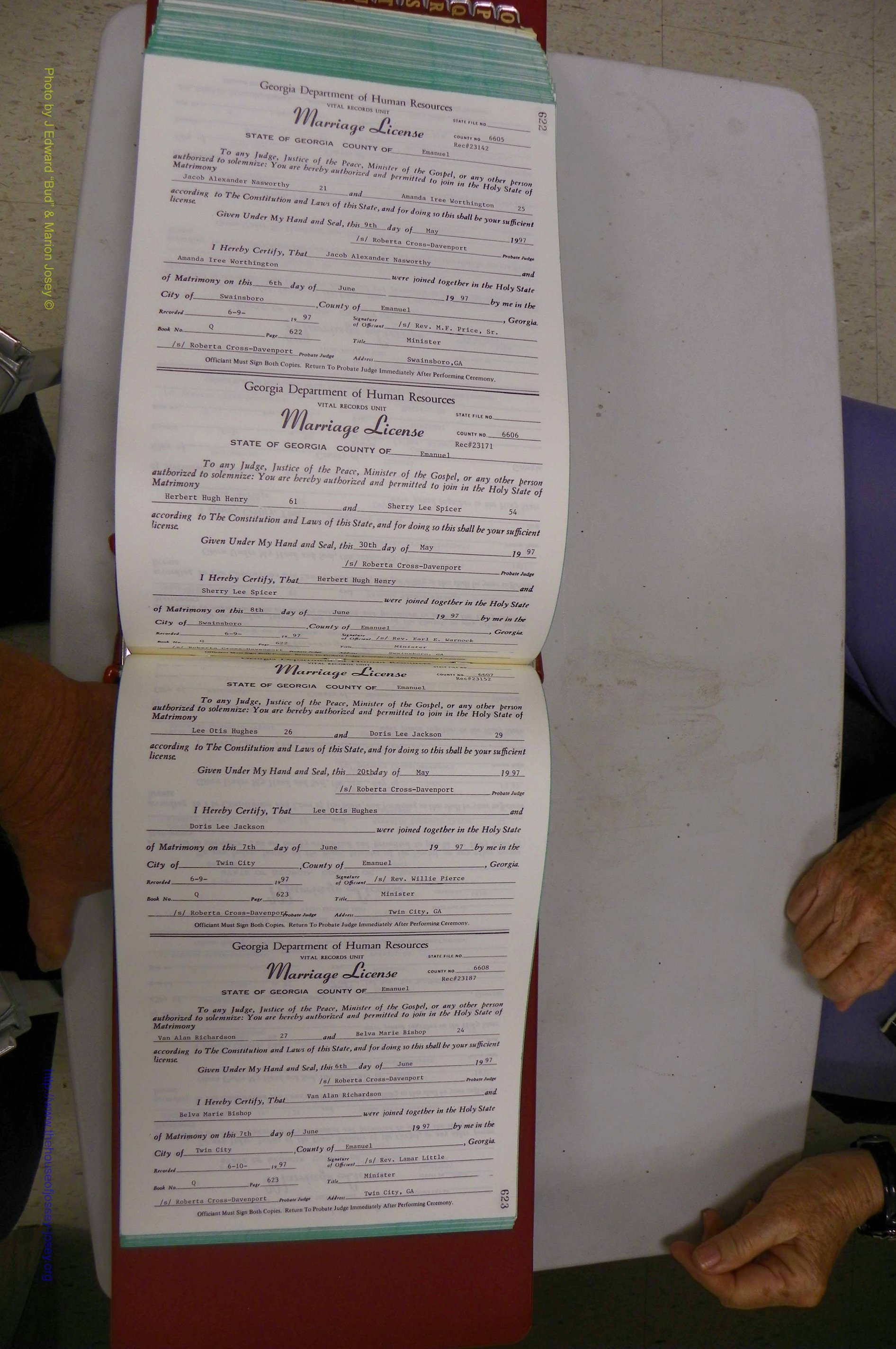 Emanuel Co, GA, Marriages Book Q, 1990 - 1998, P 622-623.JPG