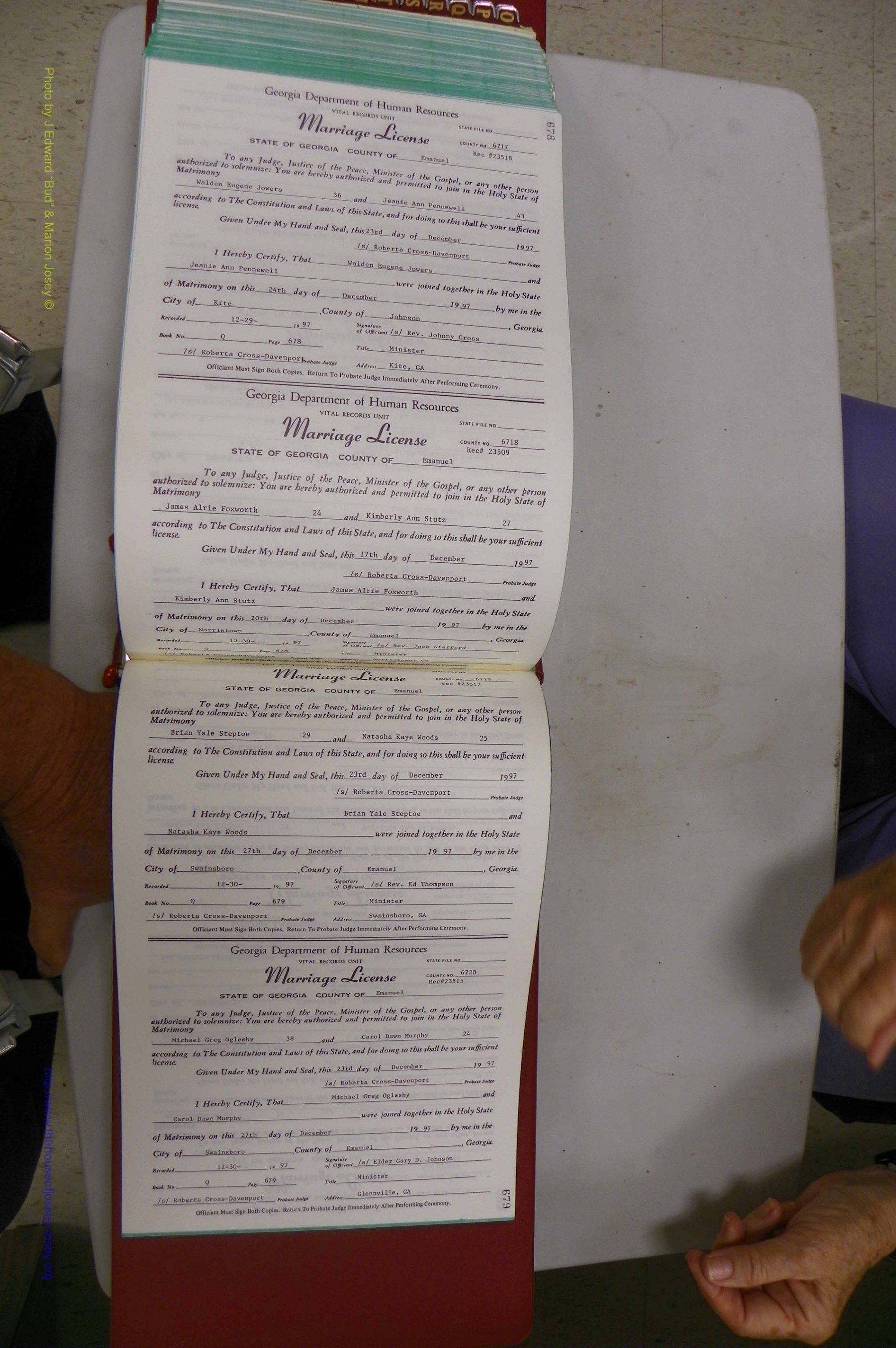Emanuel Co, GA, Marriages Book Q, 1990 - 1998, P 678-679.JPG