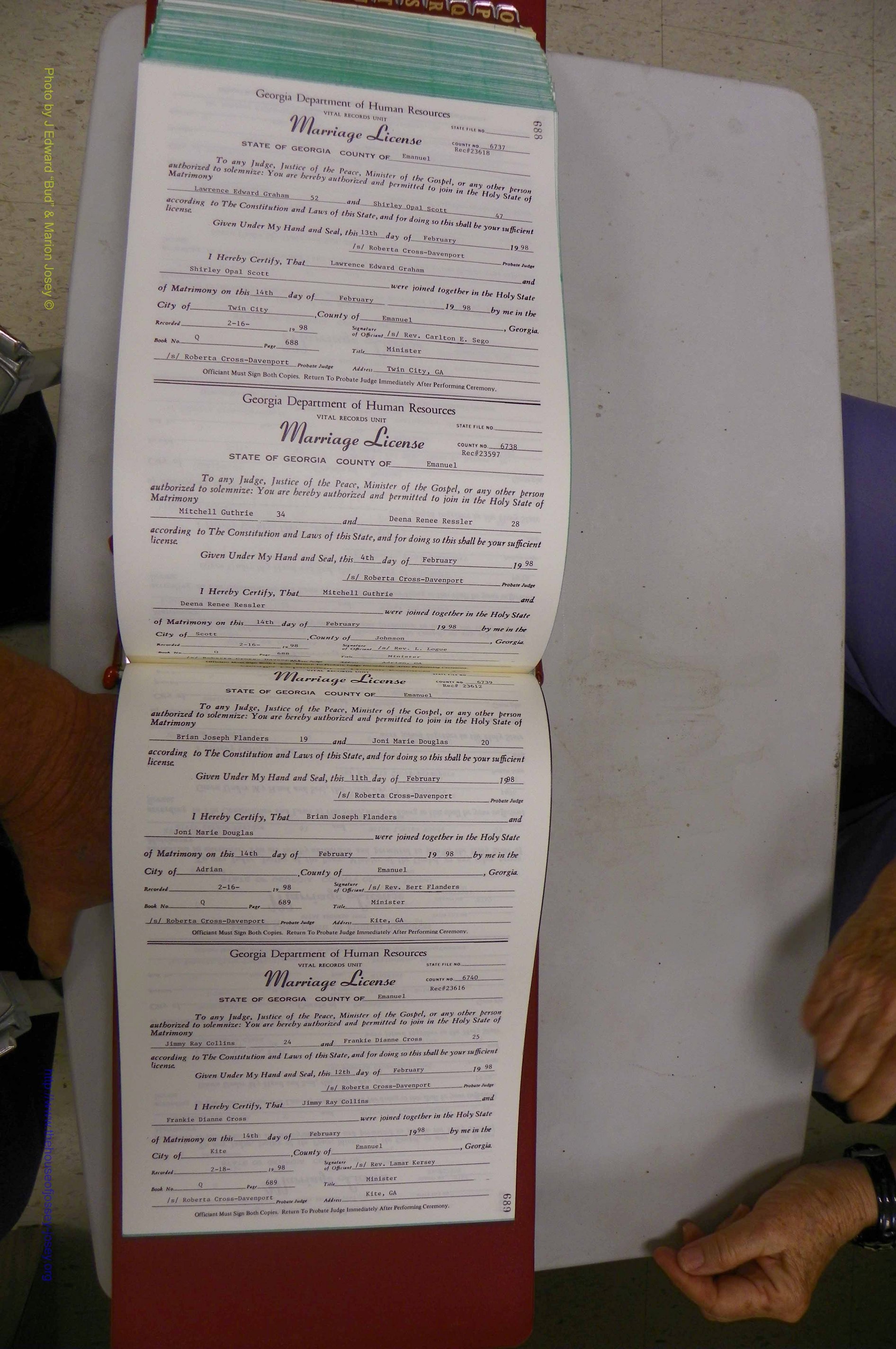 Emanuel Co, GA, Marriages Book Q, 1990 - 1998, P 688-689.JPG