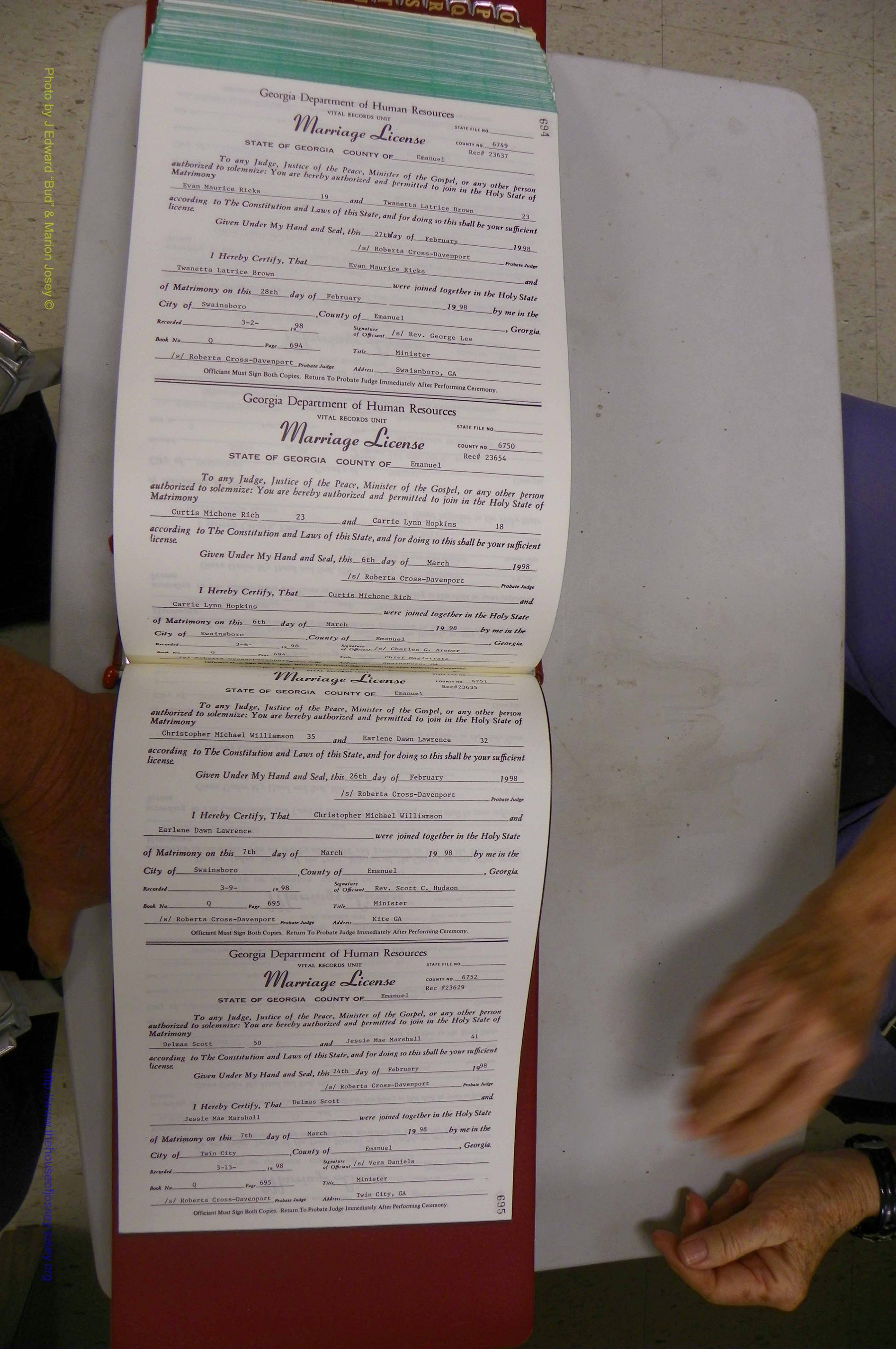 Emanuel Co, GA, Marriages Book Q, 1990 - 1998, P 694-695.JPG