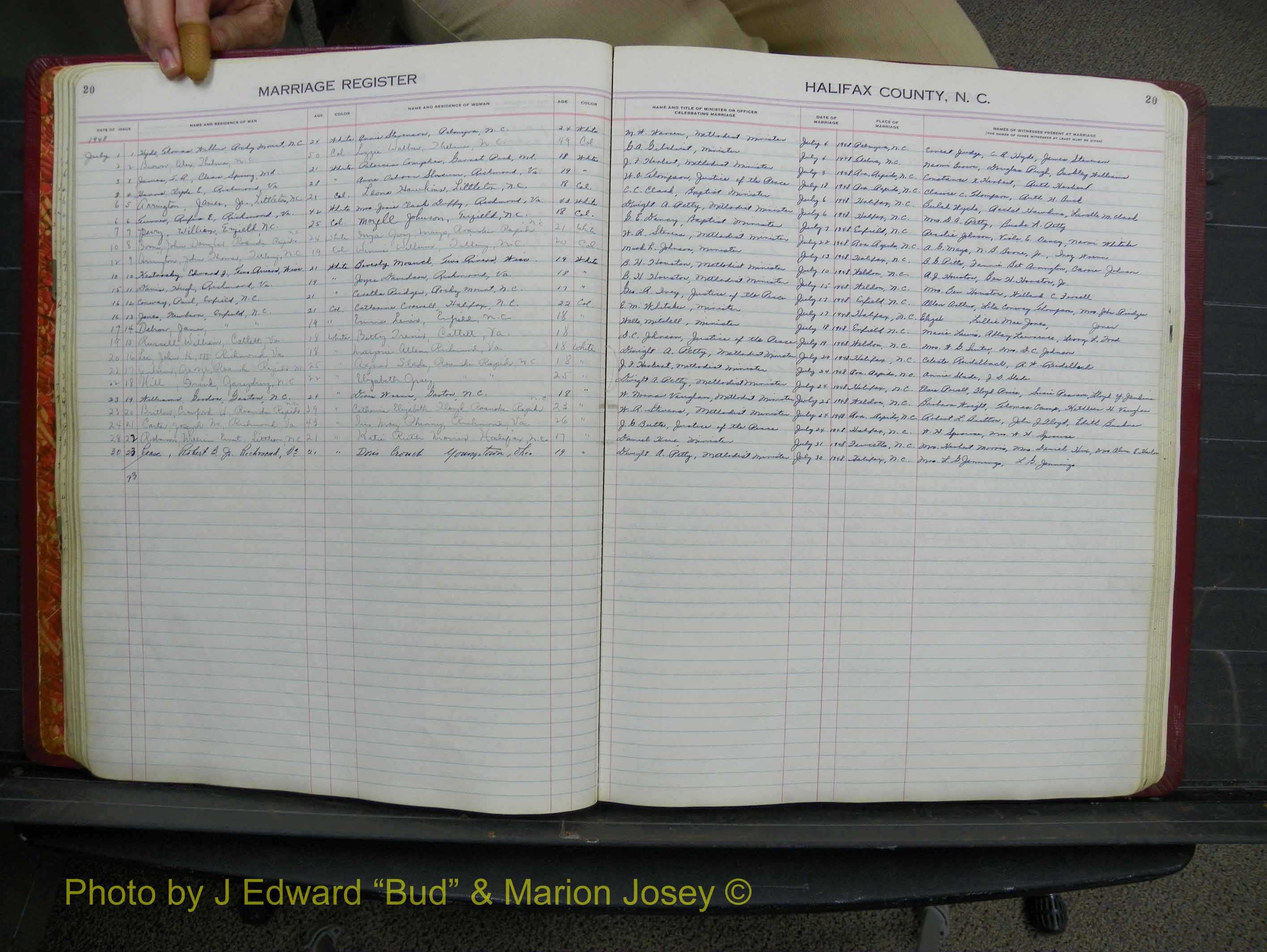 Halifax Marriage Book 12, 1939-1946 P 020.JPG