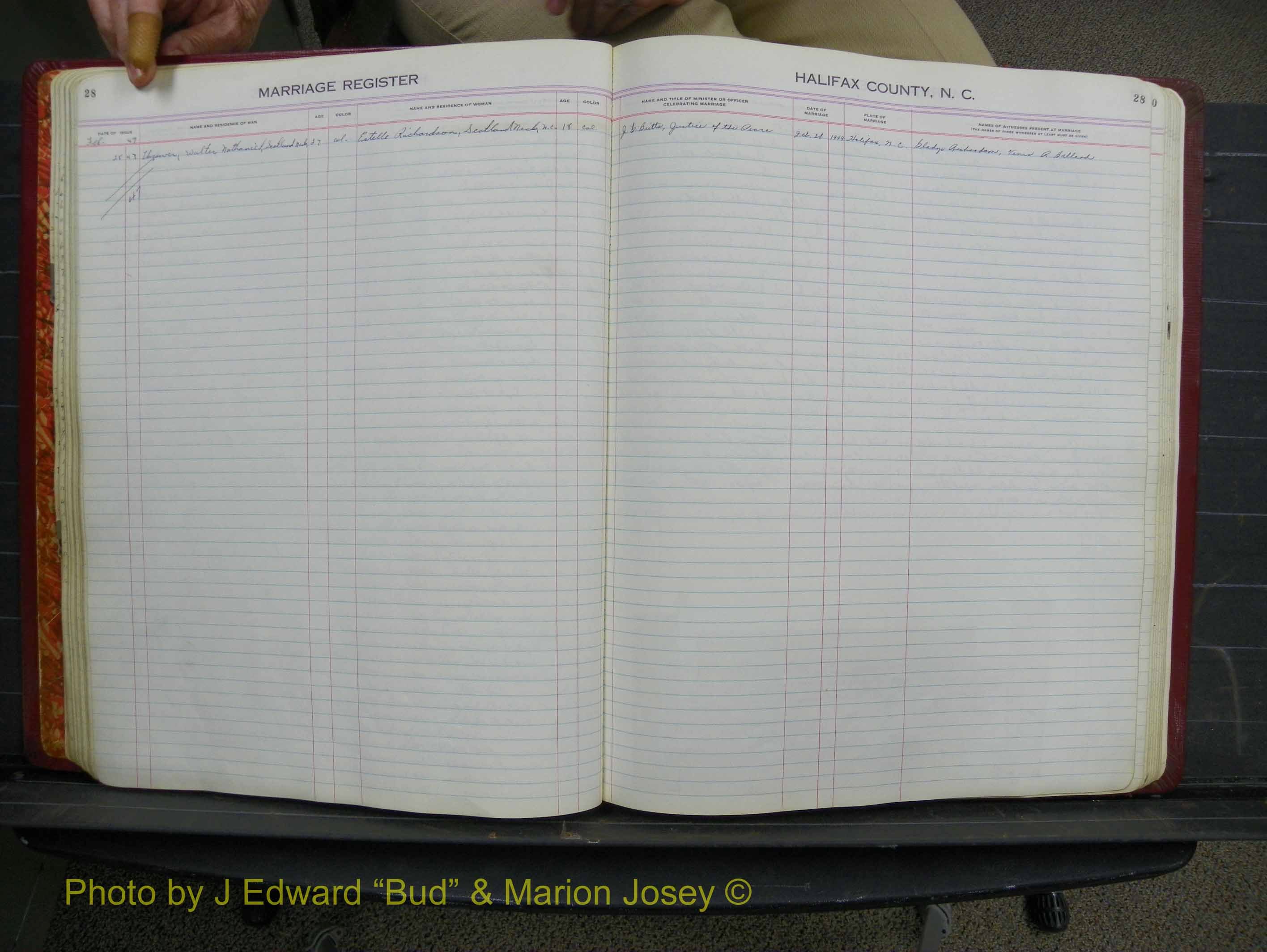Halifax Marriage Book 12, 1939-1946 P 028.JPG