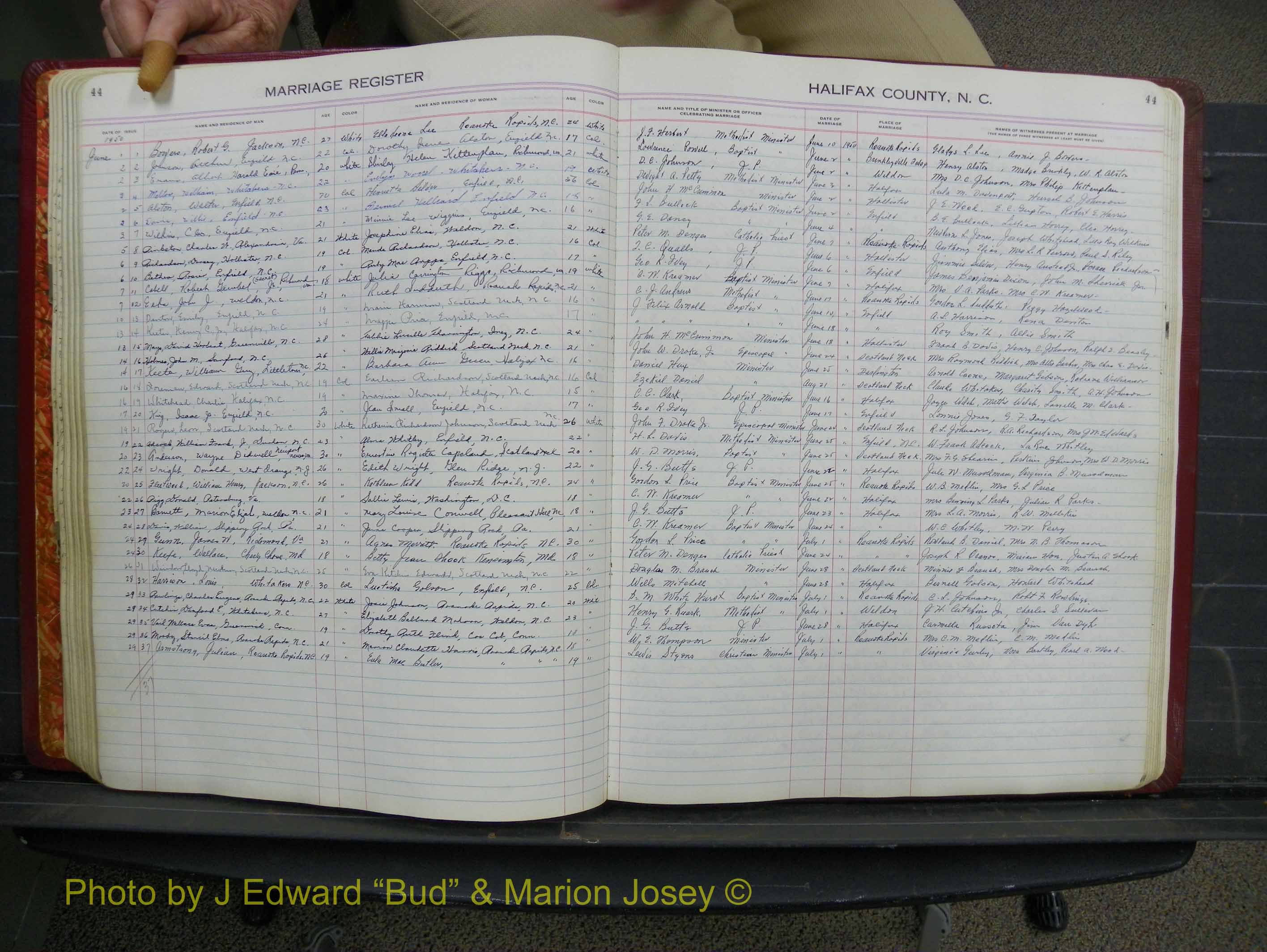 Halifax Marriage Book 12, 1939-1946 P 044.JPG