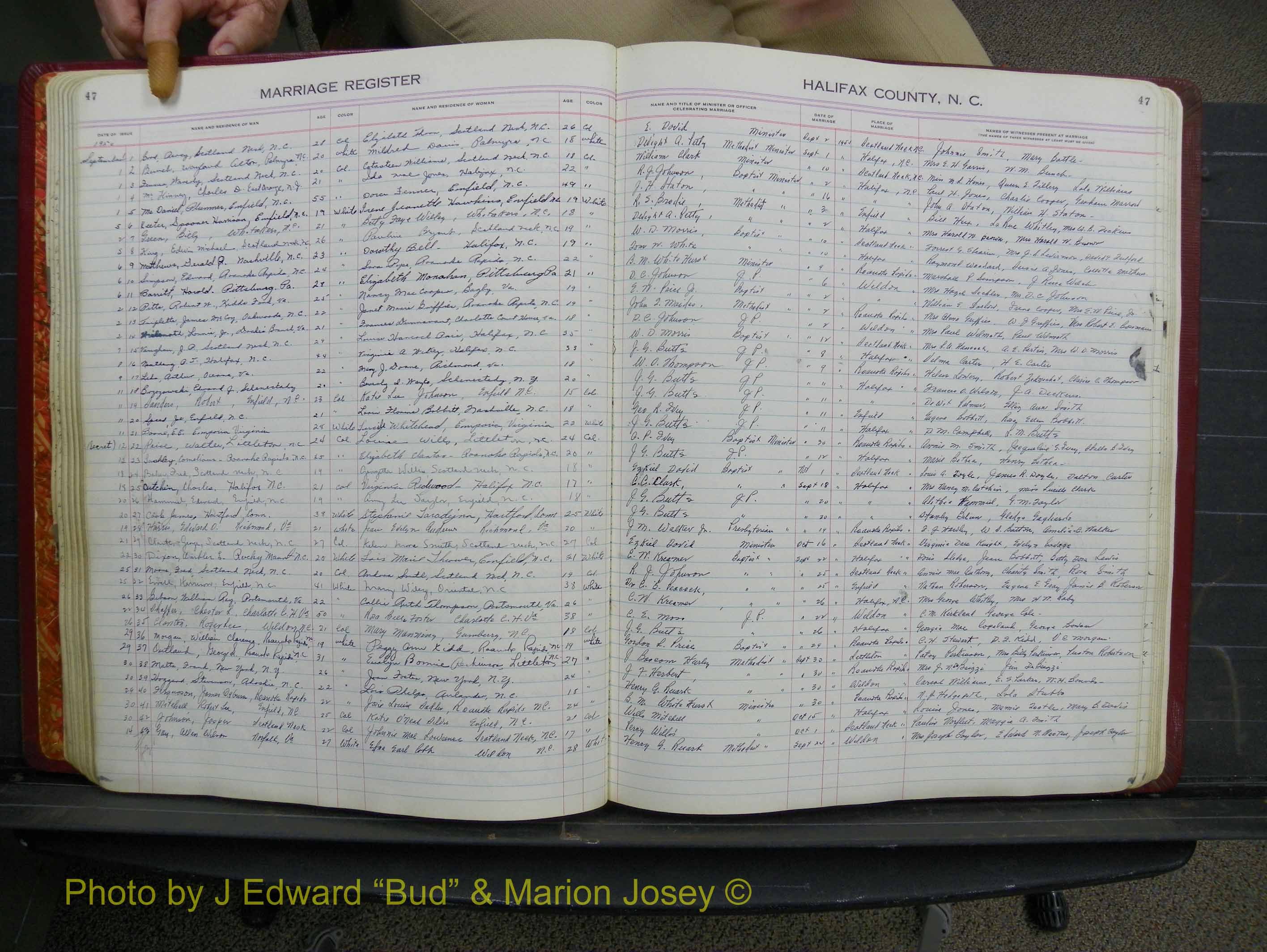 Halifax Marriage Book 12, 1939-1946 P 047.JPG