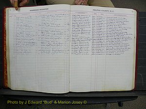 Halifax Marriage Book 12, 1939-1946 P 033.JPG