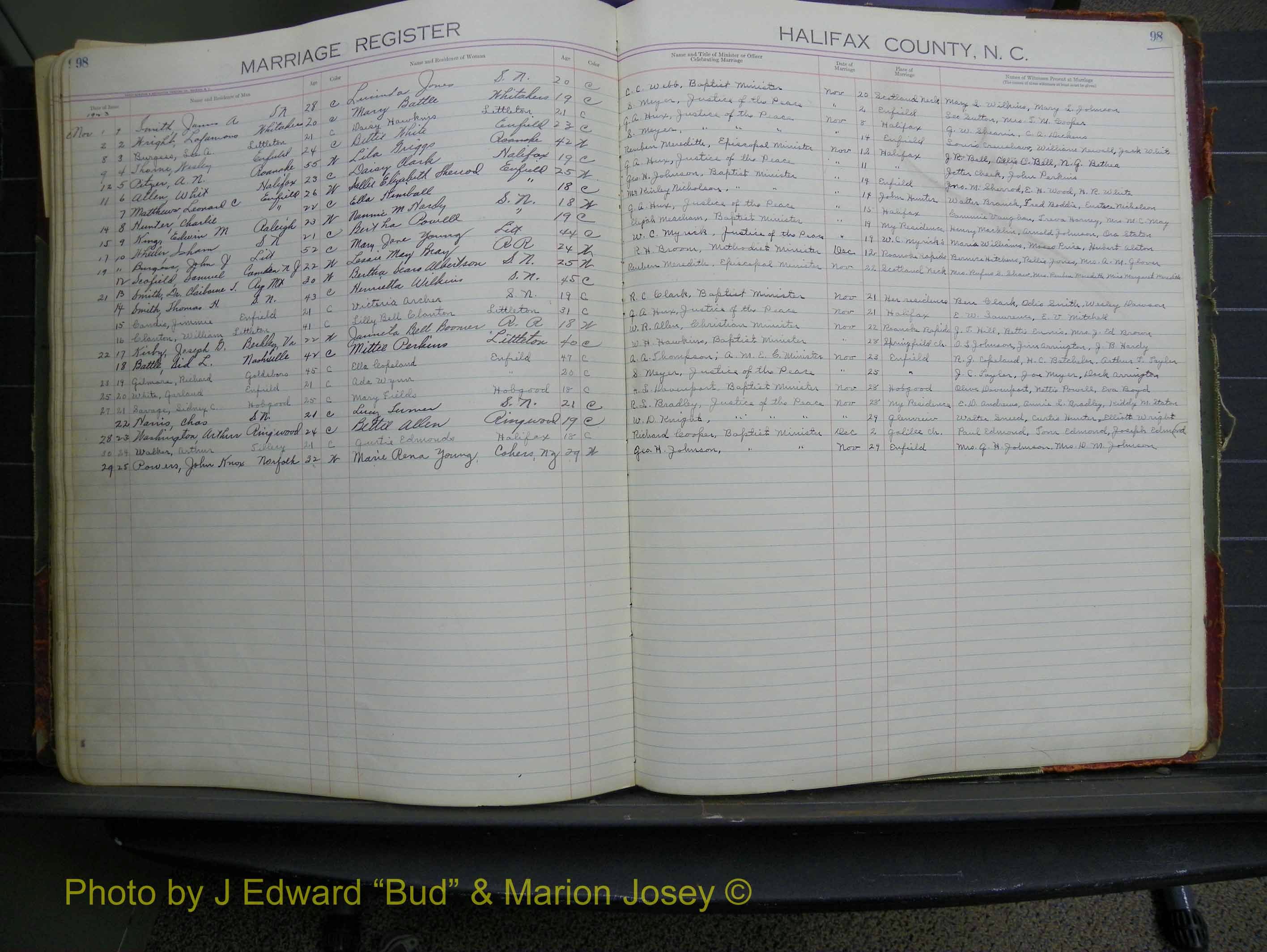 Halifax Marriage Book 9, 1918-1923 P 098.JPG