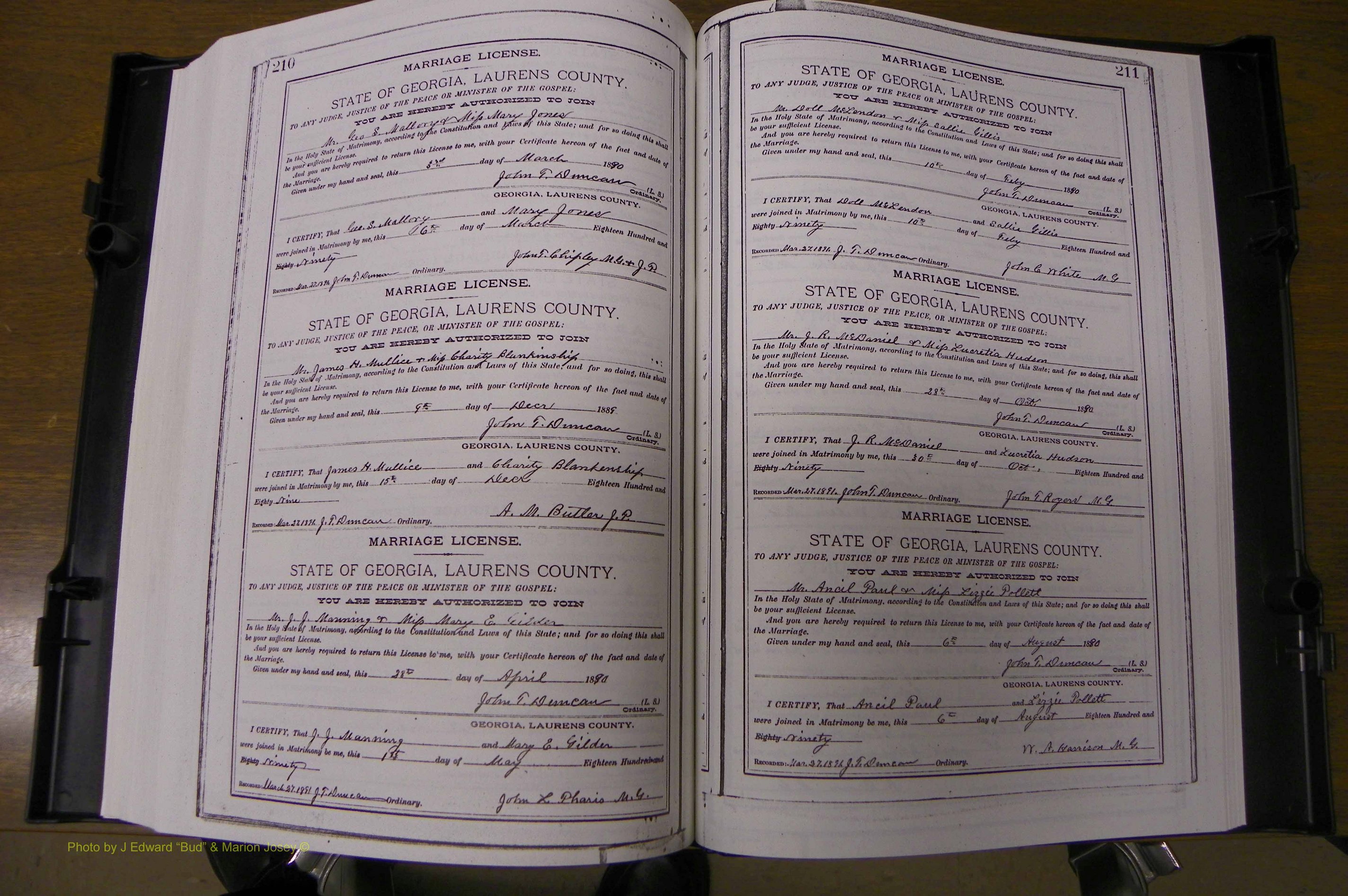 Laurens Co, GA, Marriages Book K, 1886 - 1896, P 210-211.JPG