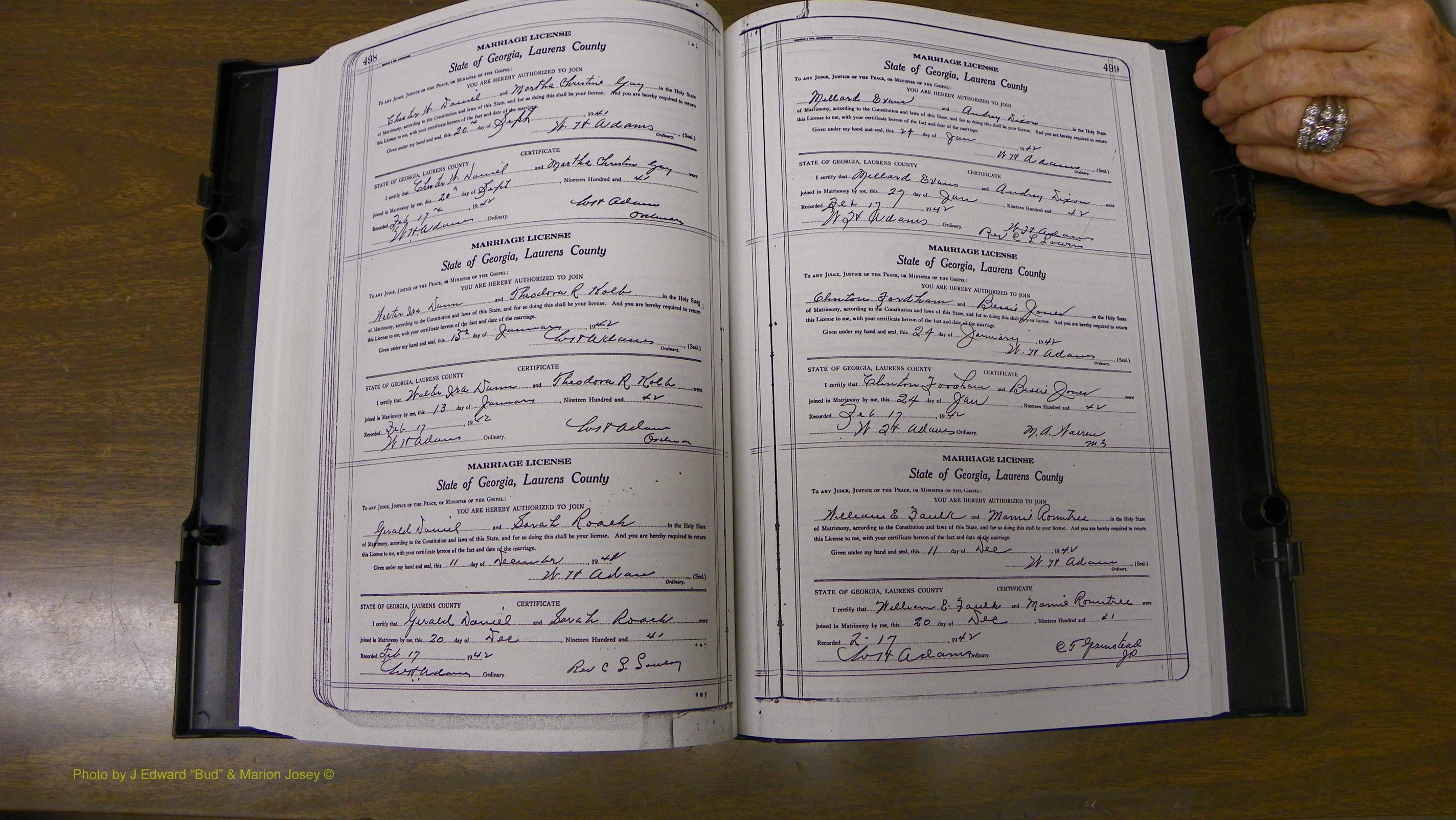 Laurens Co, GA, Marriages Book U, 1934 - 1944, White, P 498-499.JPG
