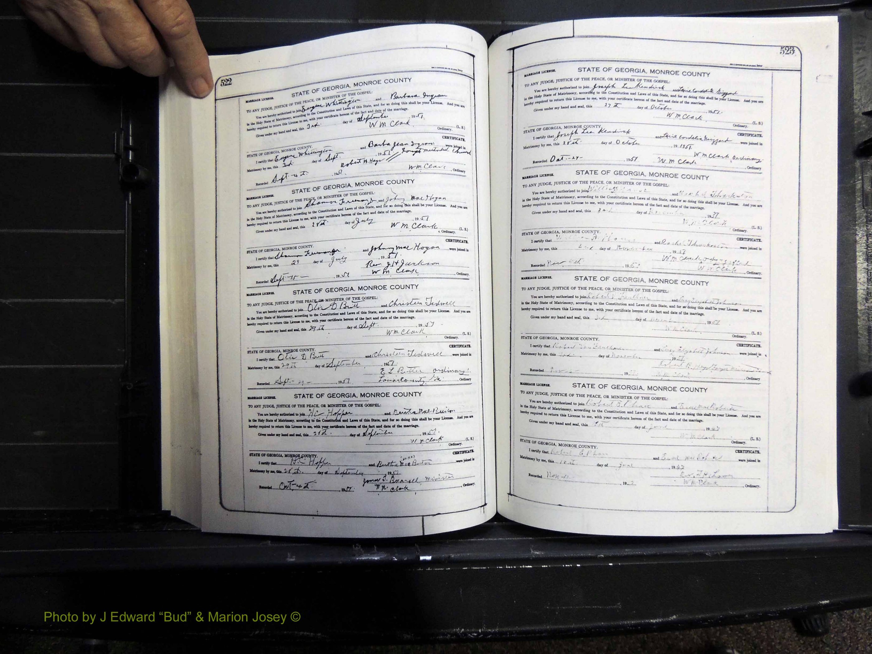 Monroe Co, GA, Marriages, Book J2, 1938-1952 pg 522-523.JPG