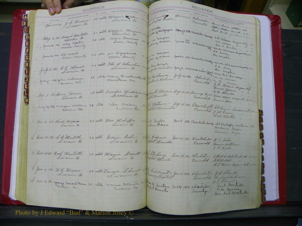 Swain Marriages, 1871- 352.JPG